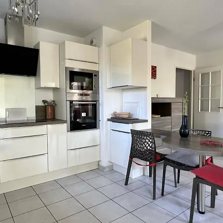 Cambo-les-bains, 3 Pièces, 4 Personnes - Fr-1-495-22 *