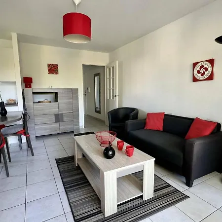 Cambo-les-bains, 3 Pièces, 4 Personnes - Fr-1-495-22 *